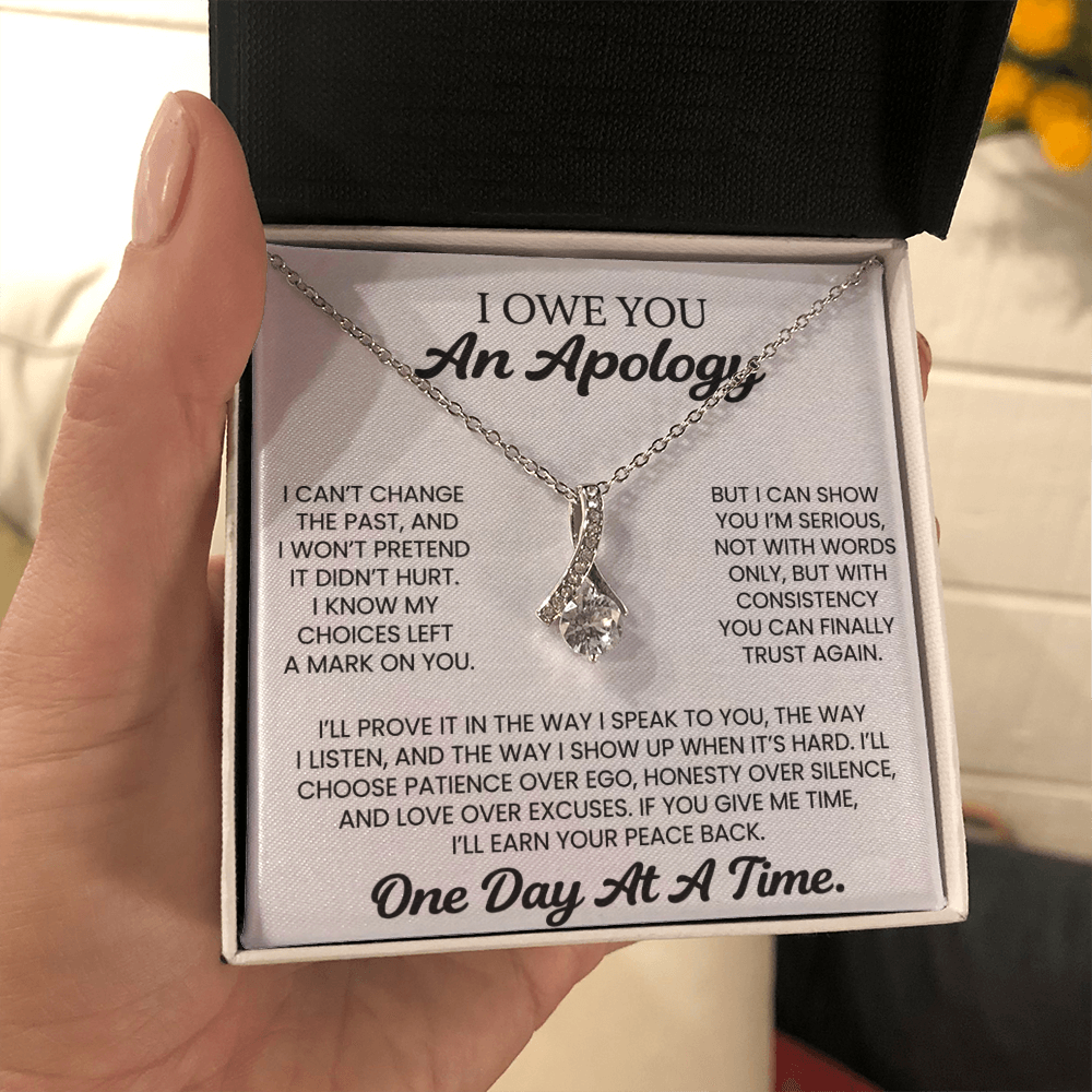Apology Gift For Her – Alluring Beauty Necklace